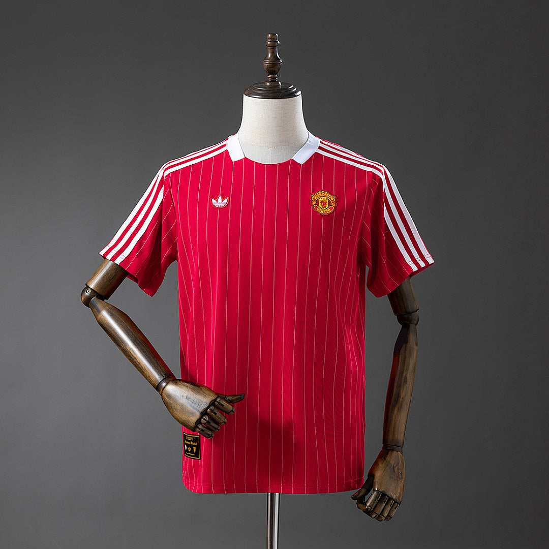 M-U 25/26 Cultural Shirt - Red Jersey - imagem 1