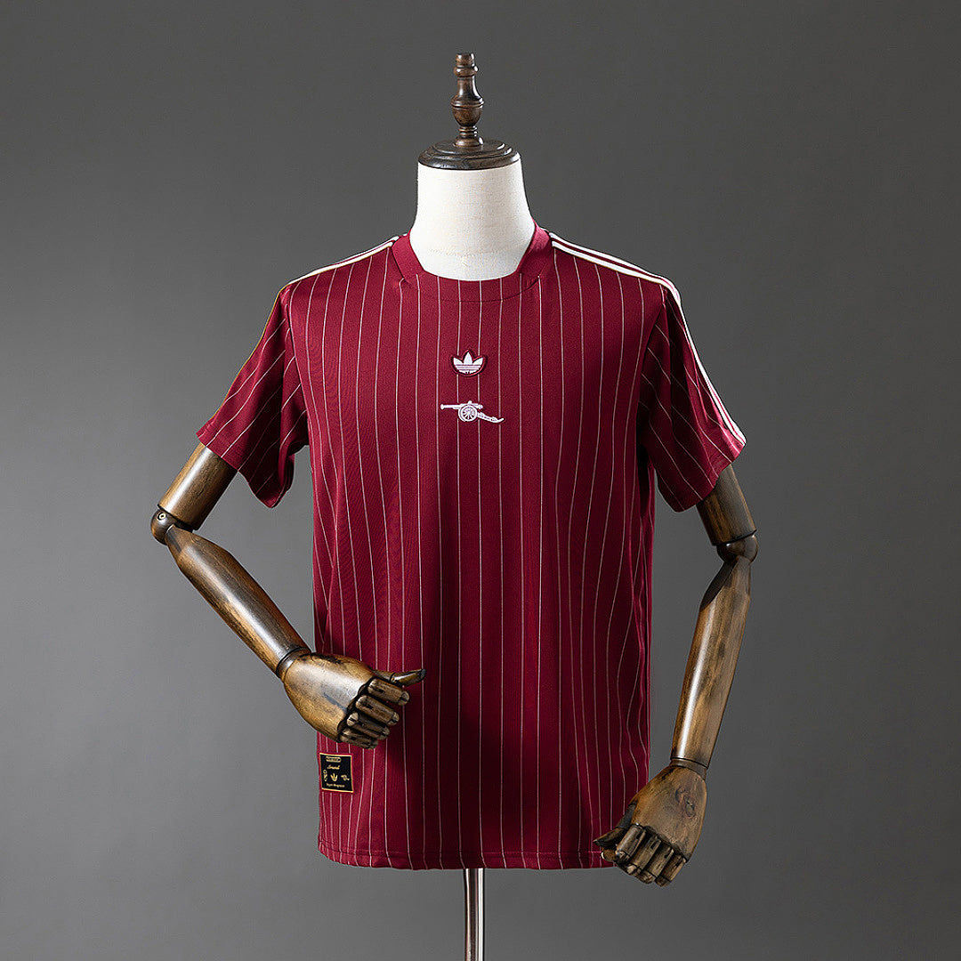 25/26 Arsenal Retro Special Edition Red - imagem 1