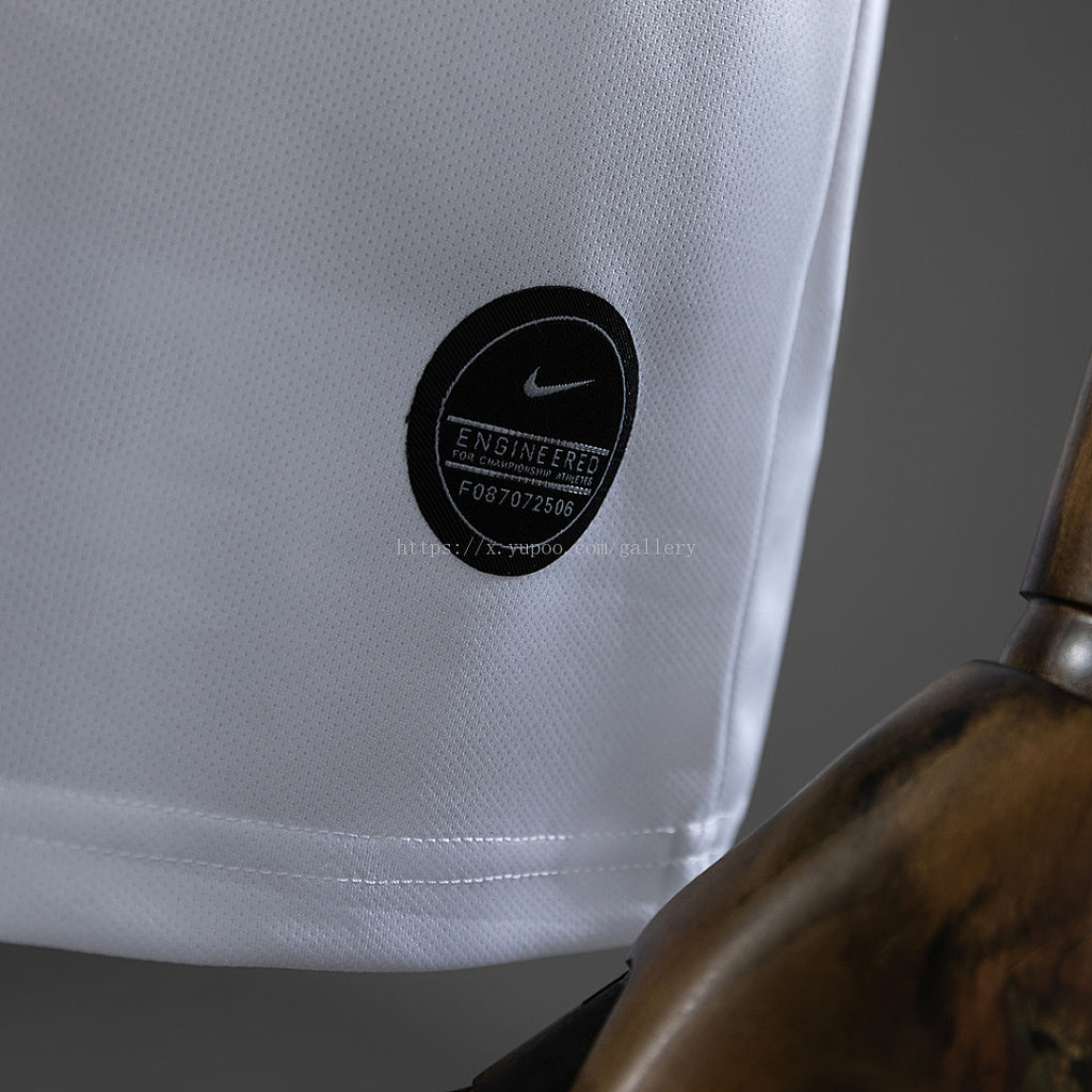 Tottenham Hotspur 19/20 Home Retro Jersey - imagem 3