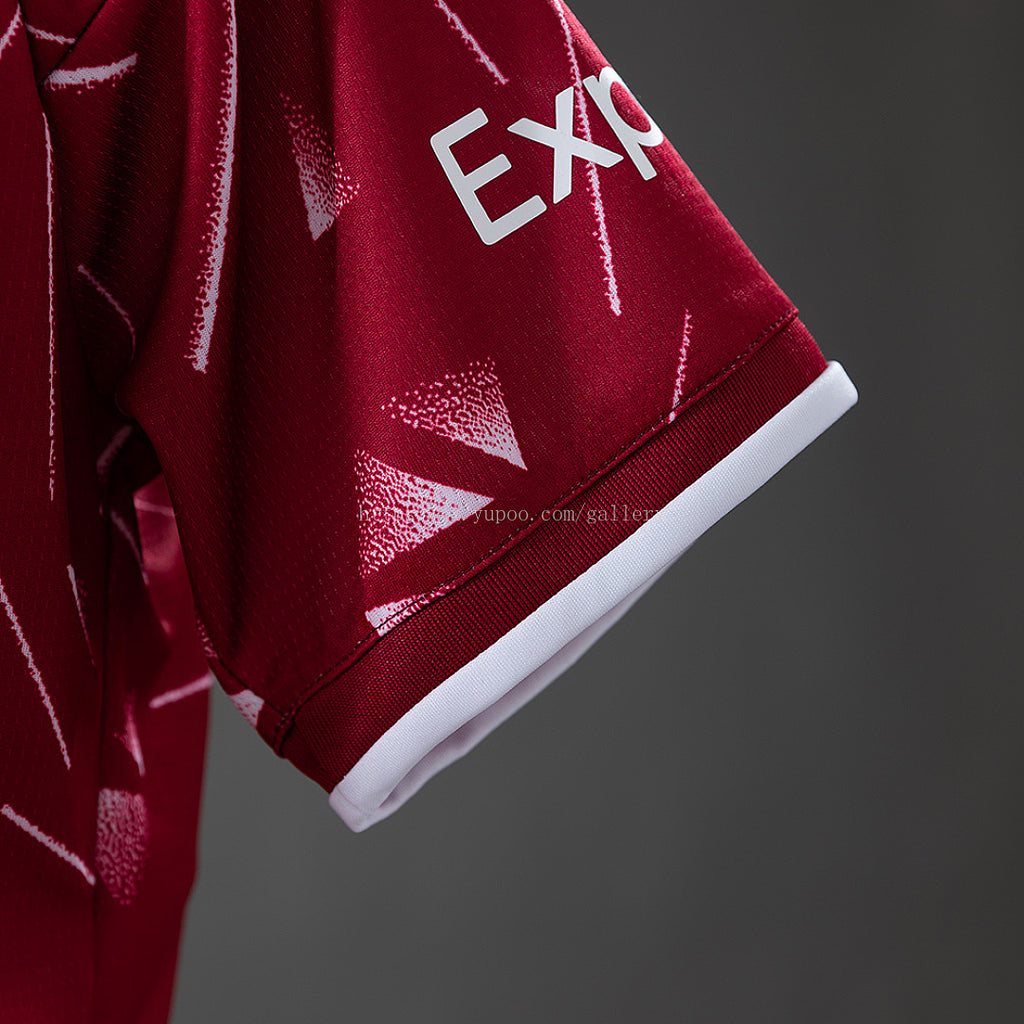 LFC 26/27 home women's crop top - imagem 4