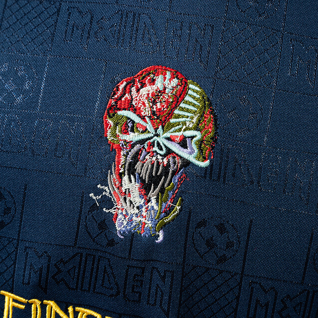 Iron Maiden x West Ham United 2010 Home Retro Jersey - imagem 5