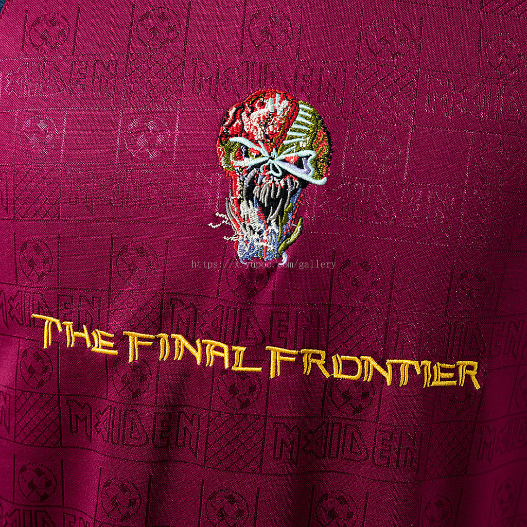 Iron Maiden x West Ham United 2010 Away Retro Jersey - imagem 6