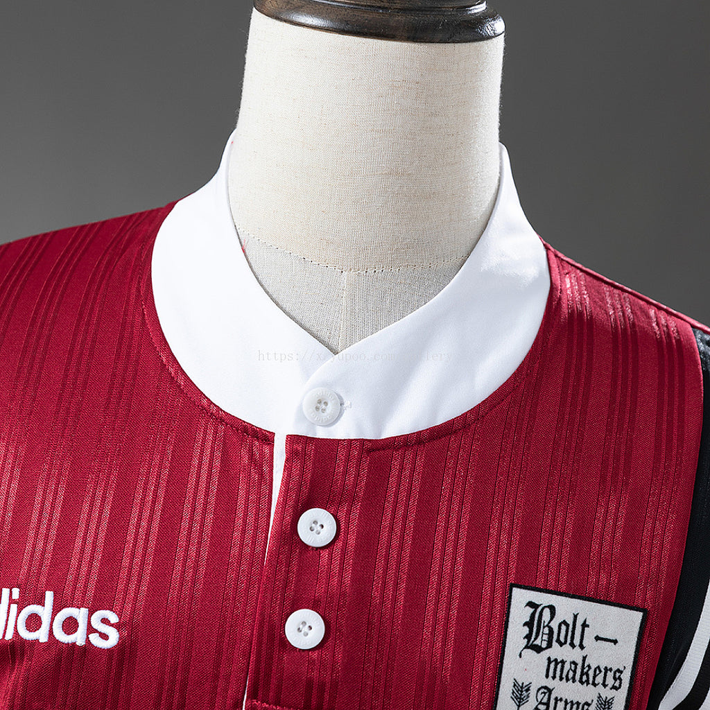 Oasis 1996 Retro - Red Jersey - imagem 7