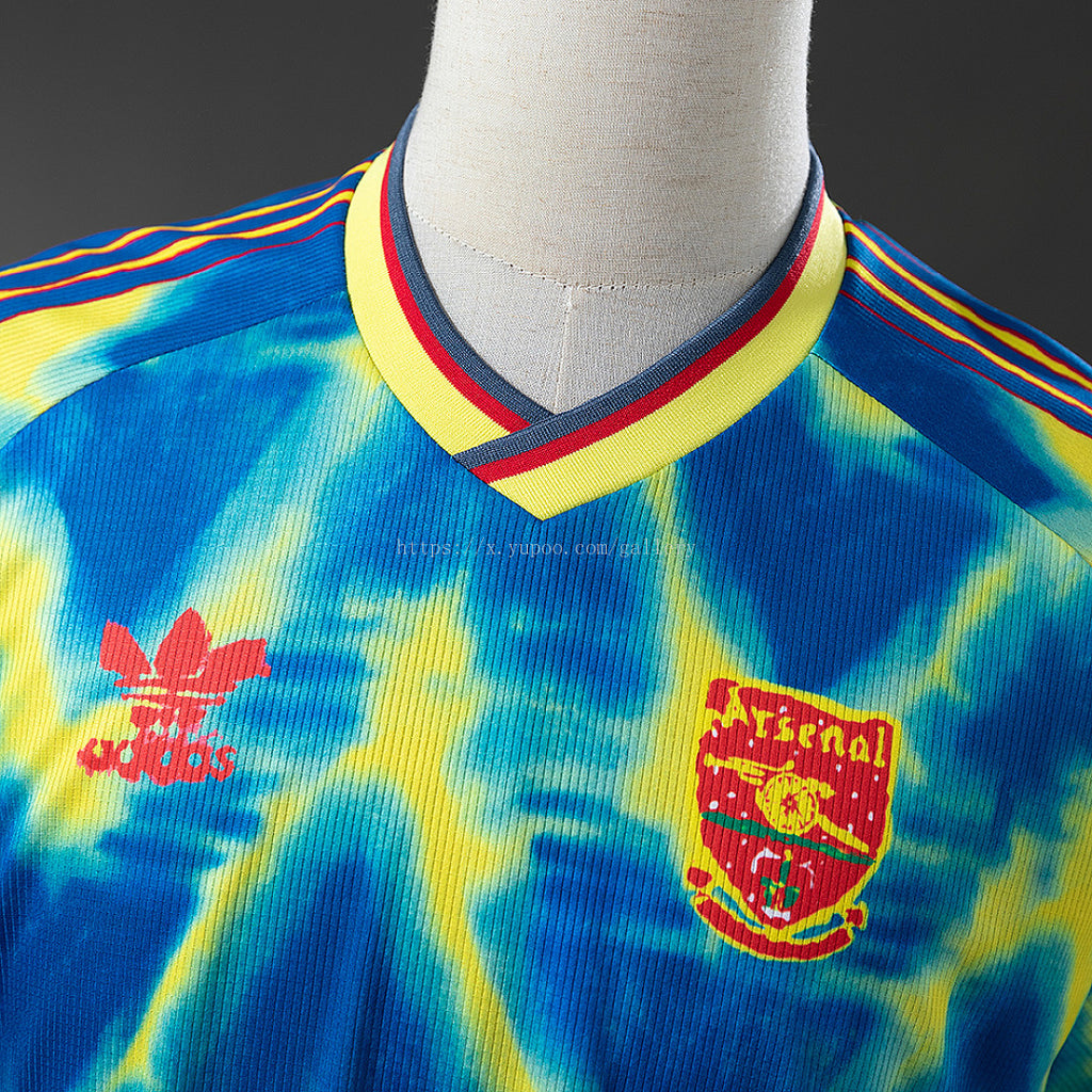 Arsenal x Human Race Retro Jersey - imagem 9